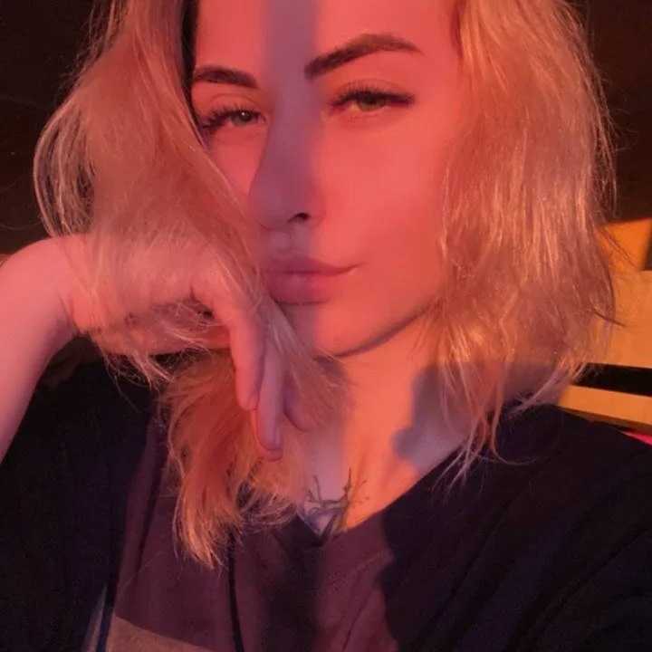 BlondeBun — FansOnlyX creator profile