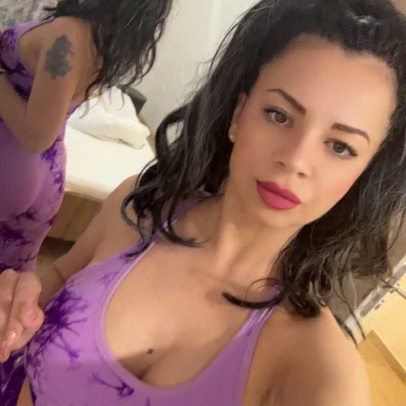 Charlize29 — FansOnlyX creator profile