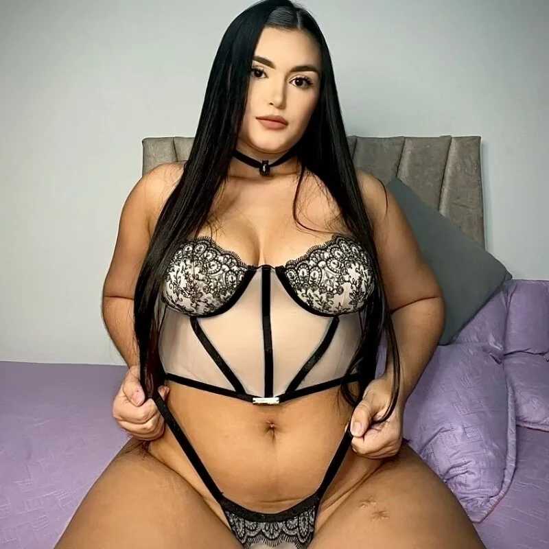 LiaLeee — FansOnlyX creator profile