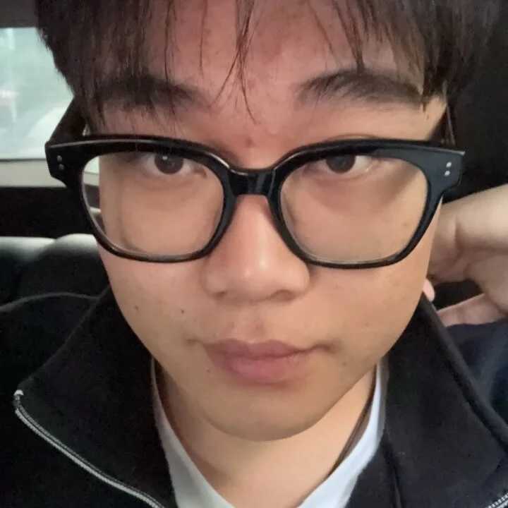 Carljehsh — FansOnlyX creator profile