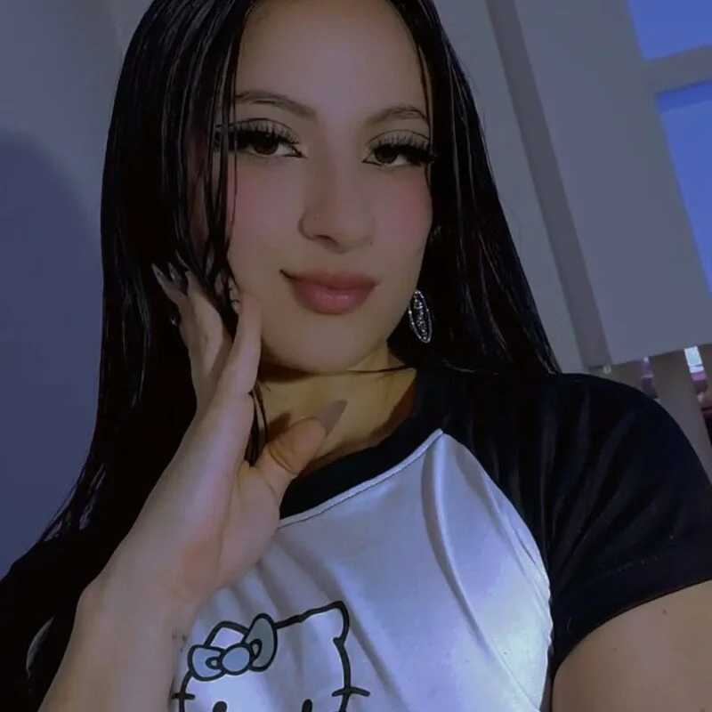 Anniee_x — FansOnlyX creator profile