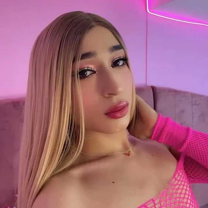 Alisson-Pink — FansOnlyX creator profile