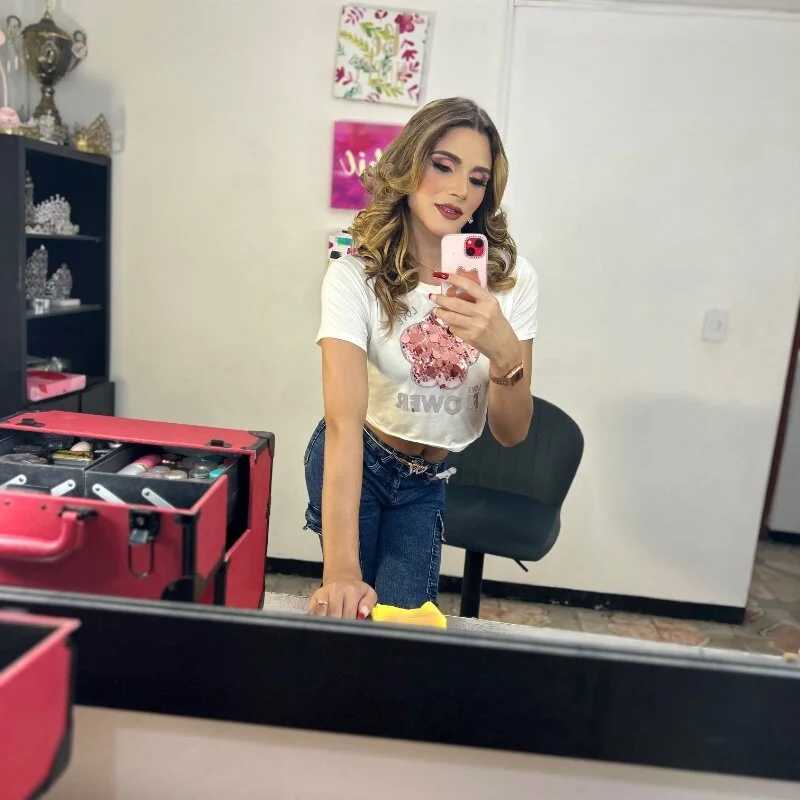 vero_sweet18 — FansOnlyX creator profile