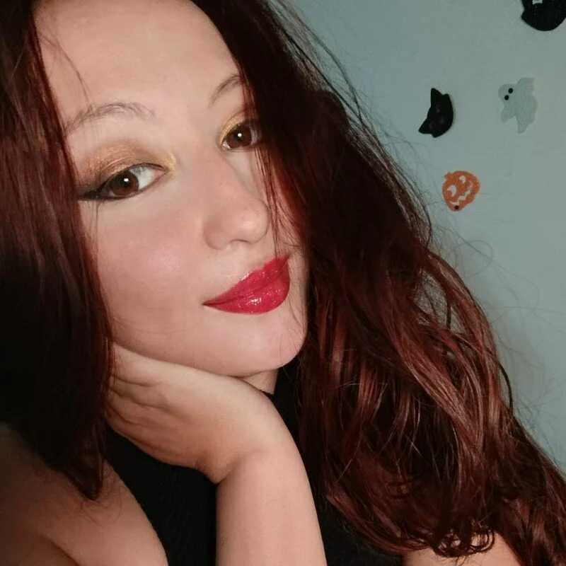 Scarlet_auraa — FansOnlyX creator profile