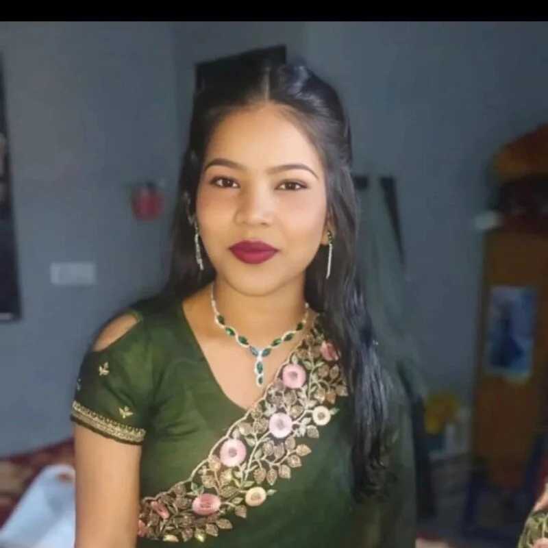 Riya_rani7 — FansOnlyX creator profile