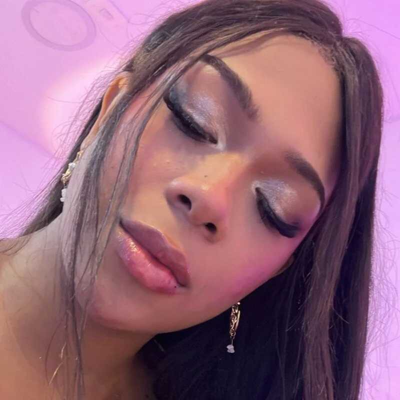 Sol_Vanegas — FansOnlyX creator profile