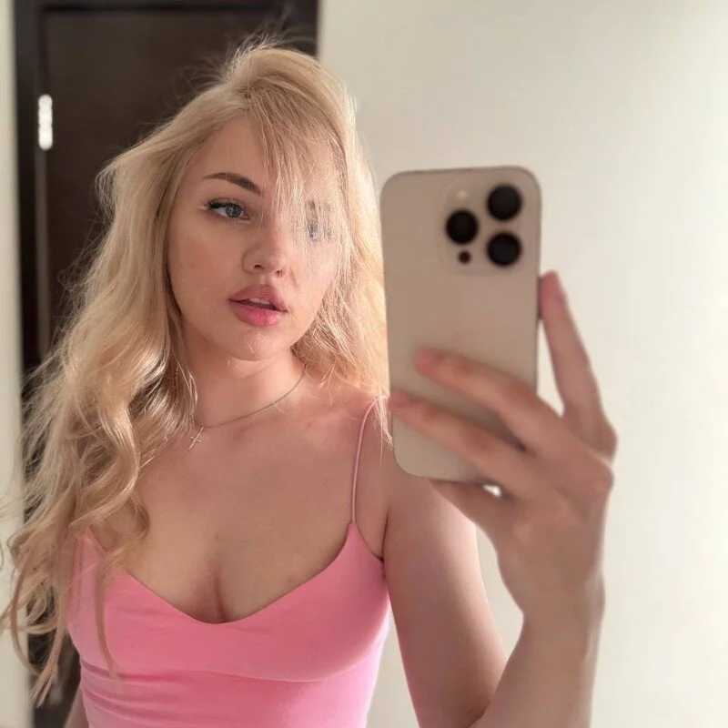 EllaBaby18 — FansOnlyX creator profile