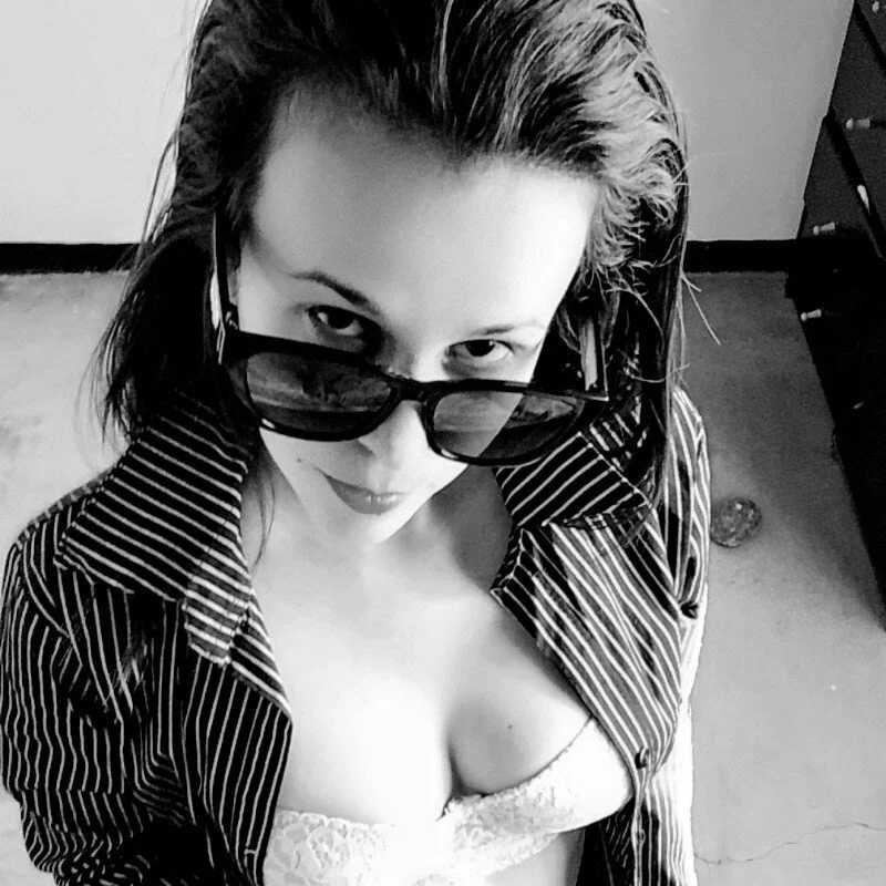 valenteniathr — FansOnlyX creator profile