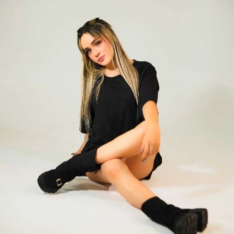 ZoeWilliis — FansOnlyX creator profile