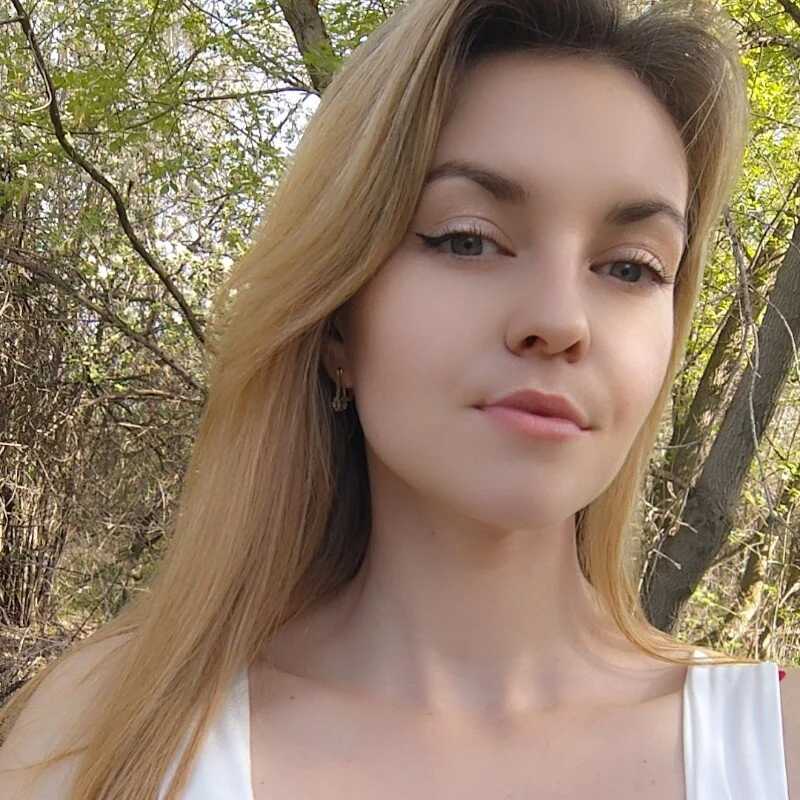 YOOUR_EVAA — FansOnlyX creator profile