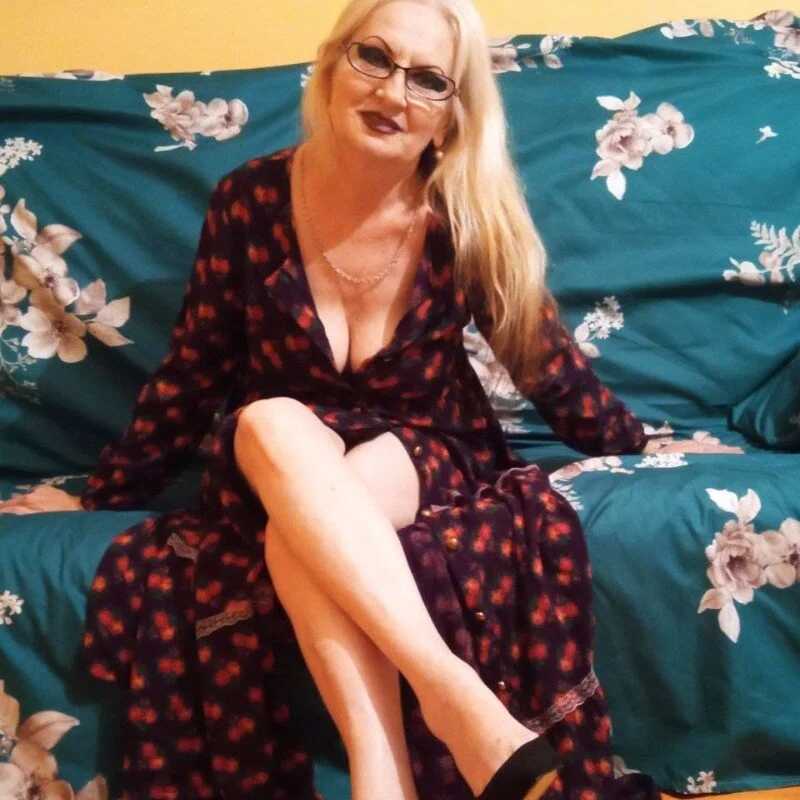 CarlyTreat — FansOnlyX creator profile