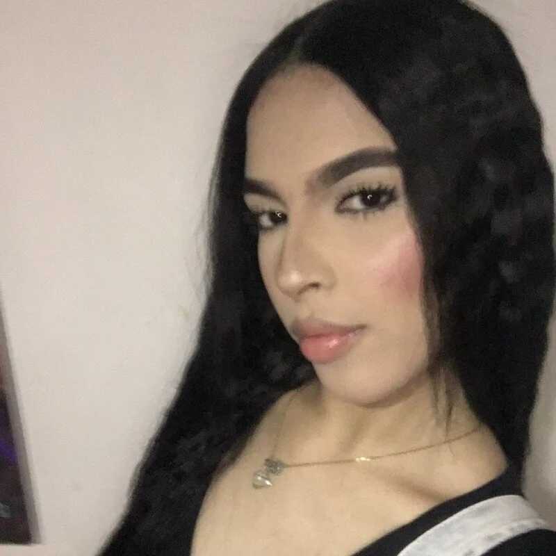 valery_restrepo — FansOnlyX creator profile