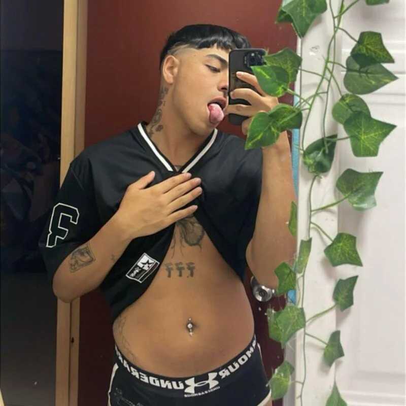 kiing_azahell — FansOnlyX creator profile