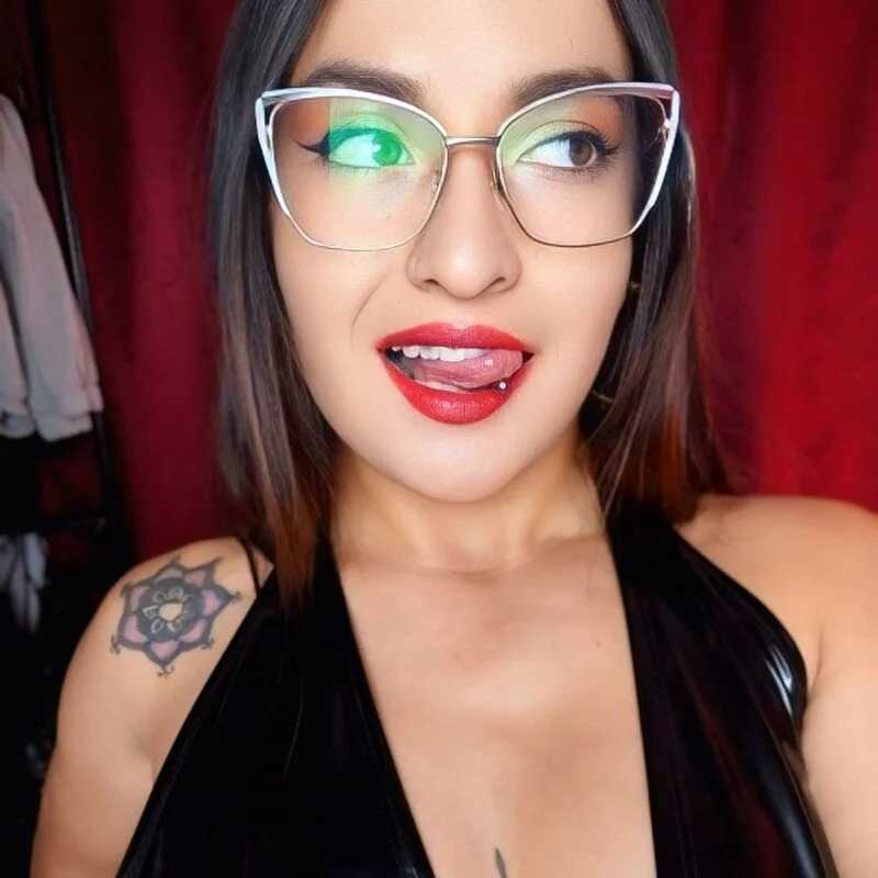 Daphne_k — FansOnlyX creator profile