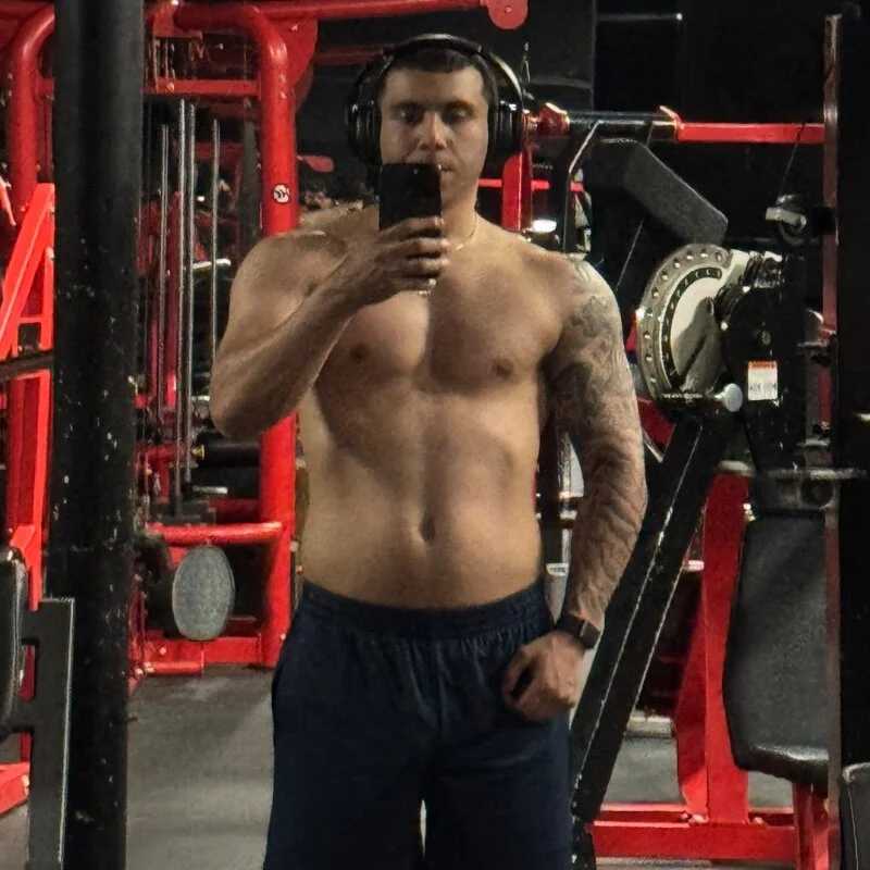skinnyarab1995 — FansOnlyX creator profile