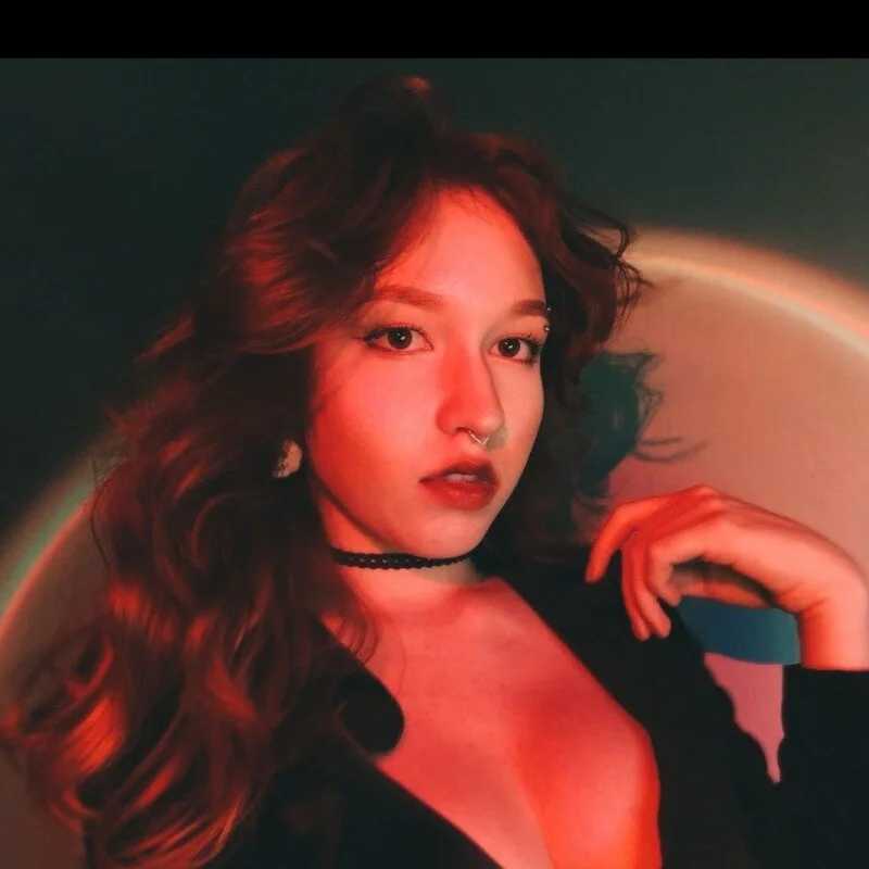 RoseMarin — FansOnlyX creator profile