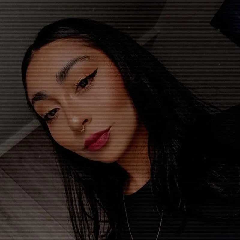 sara_lux_t — FansOnlyX creator profile