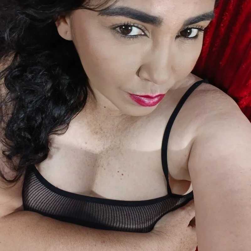 EMILY_69_DIVI — FansOnlyX creator profile