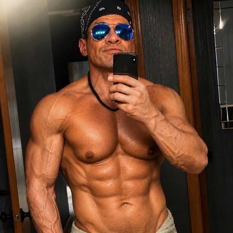 IronDaddyX — FansOnlyX creator profile
