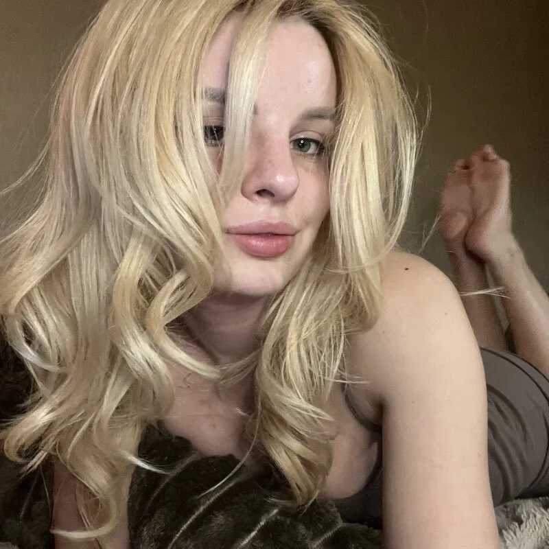 MissAnabel_ — FansOnlyX creator profile