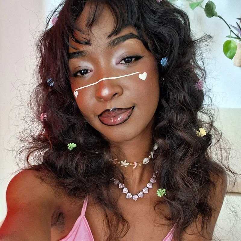LulumiBloom — FansOnlyX creator profile