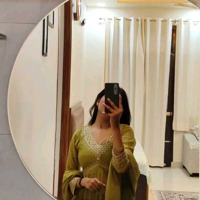 parul_xoxo — FansOnlyX creator profile