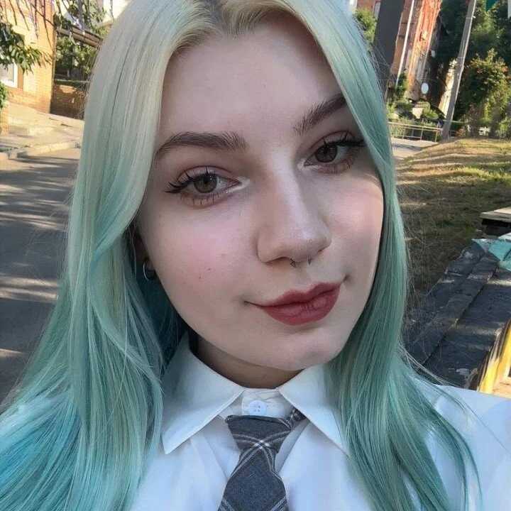 Rada_Kisss — FansOnlyX creator profile