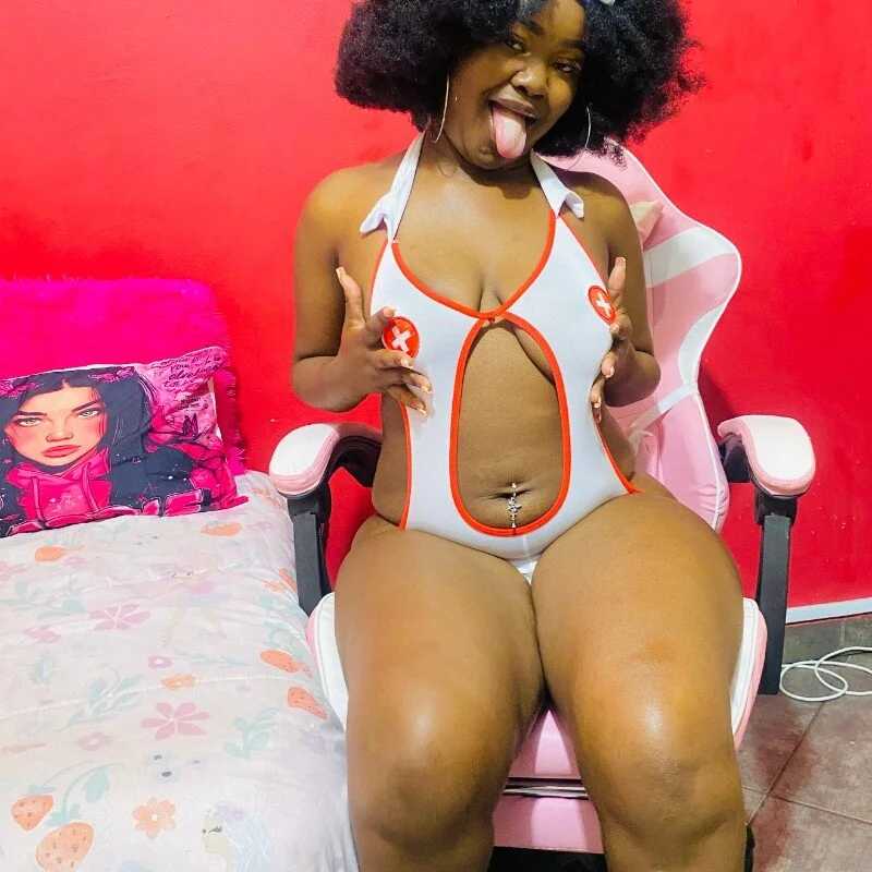 ThickBlackCher — FansOnlyX creator profile