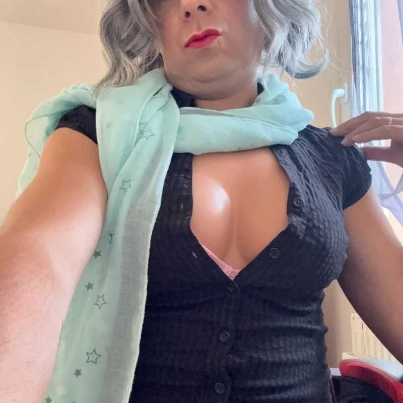 Sexylilou — FansOnlyX creator profile