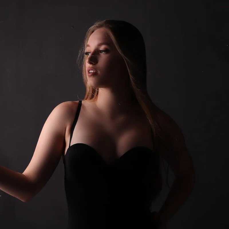 EvaMaddison — FansOnlyX creator profile