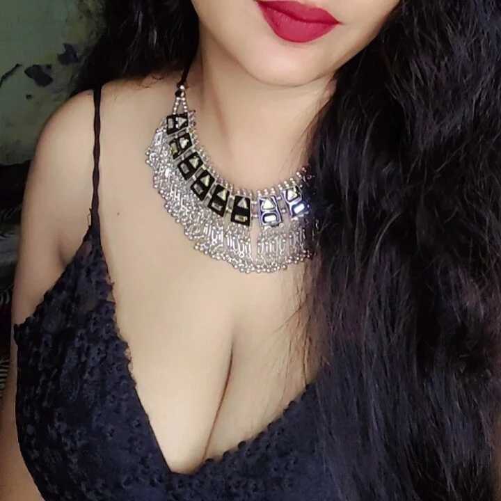 inaya28 — FansOnlyX creator profile