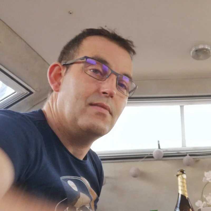 Lentbulant — FansOnlyX creator profile