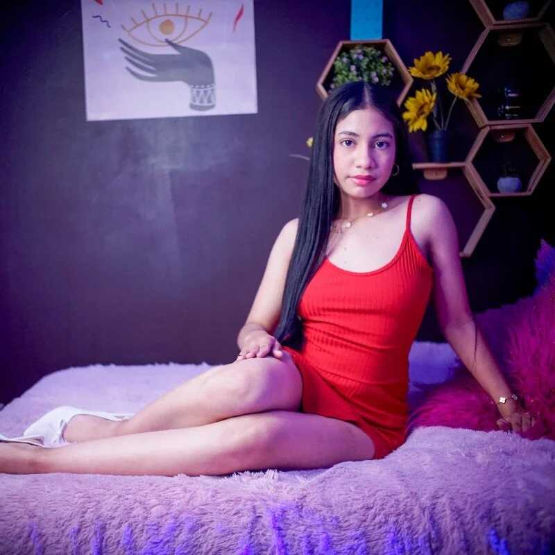 issabella_velvet — FansOnlyX creator profile