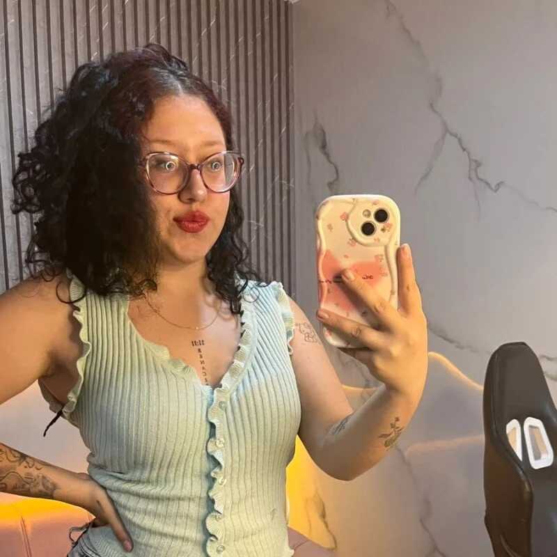 isa_carter_a — FansOnlyX creator profile