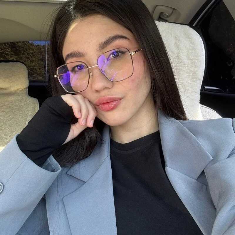Miss_Iris69 — FansOnlyX creator profile