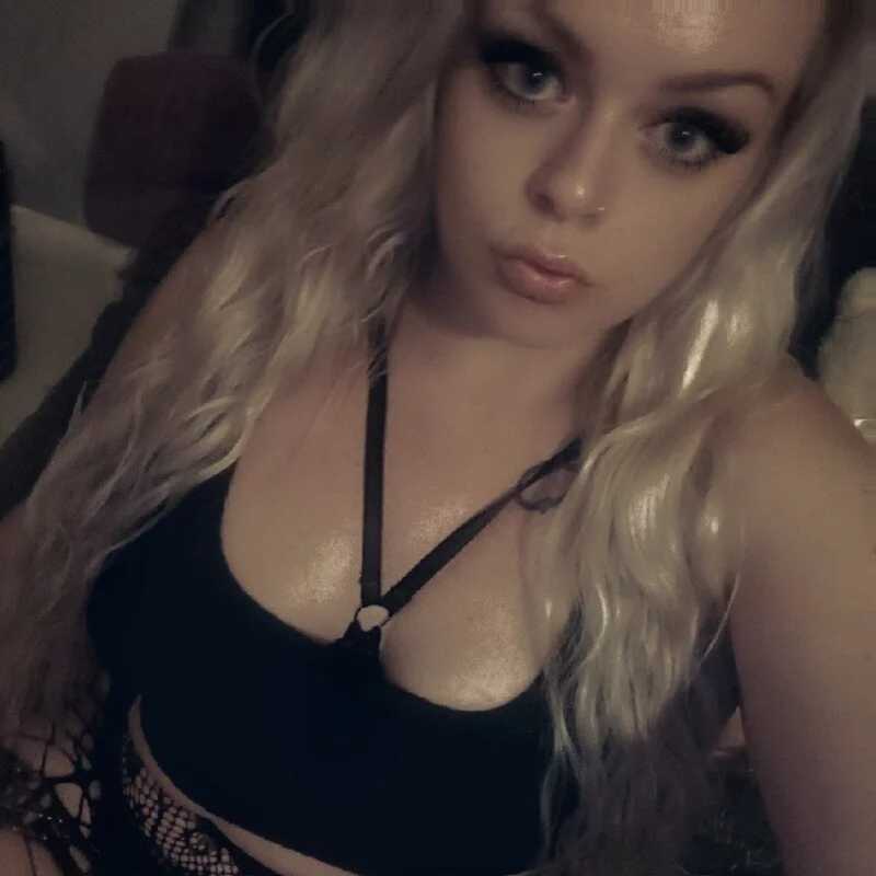 Brattylittledemonx — FansOnlyX creator profile