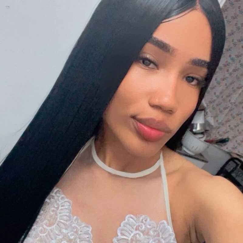 sofia_rosseee — FansOnlyX creator profile
