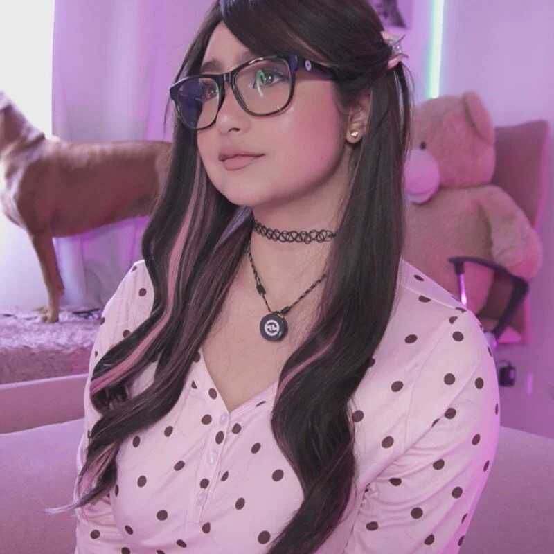 cutienanii — FansOnlyX creator profile
