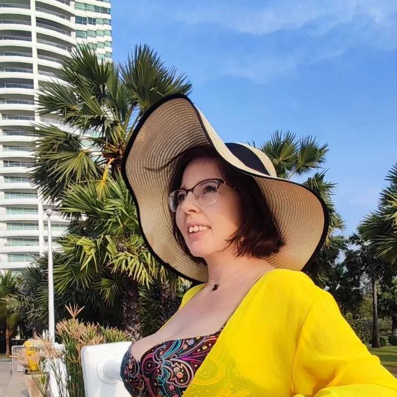 B_Bonya_m — FansOnlyX creator profile