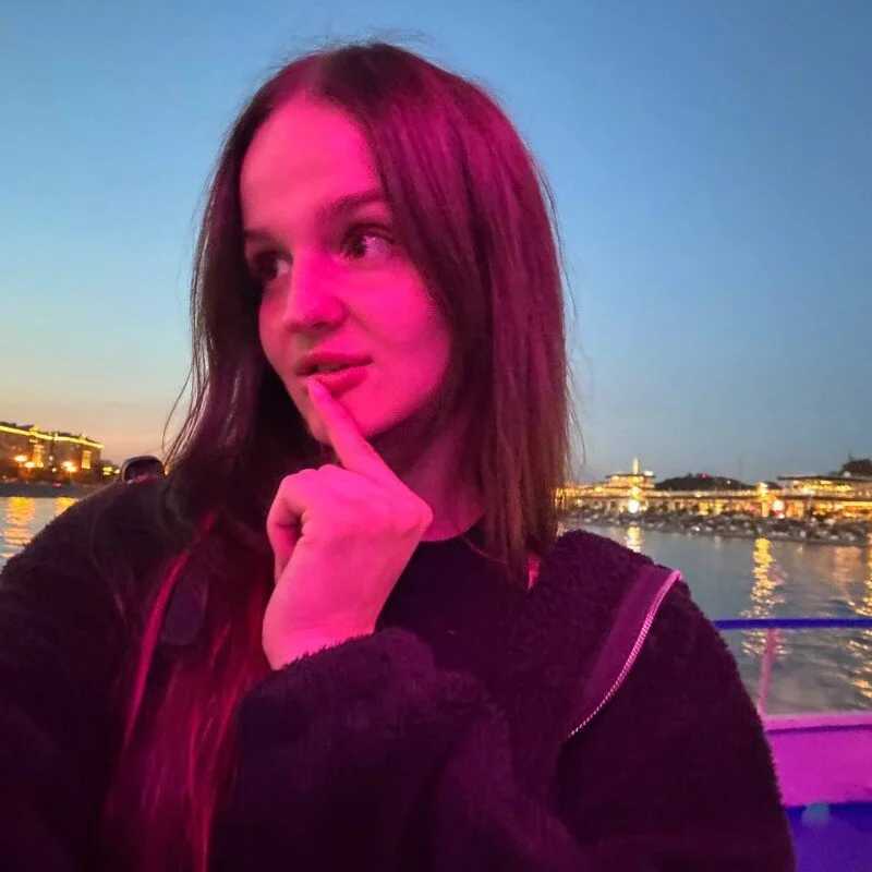 EllieBlue7 — FansOnlyX creator profile