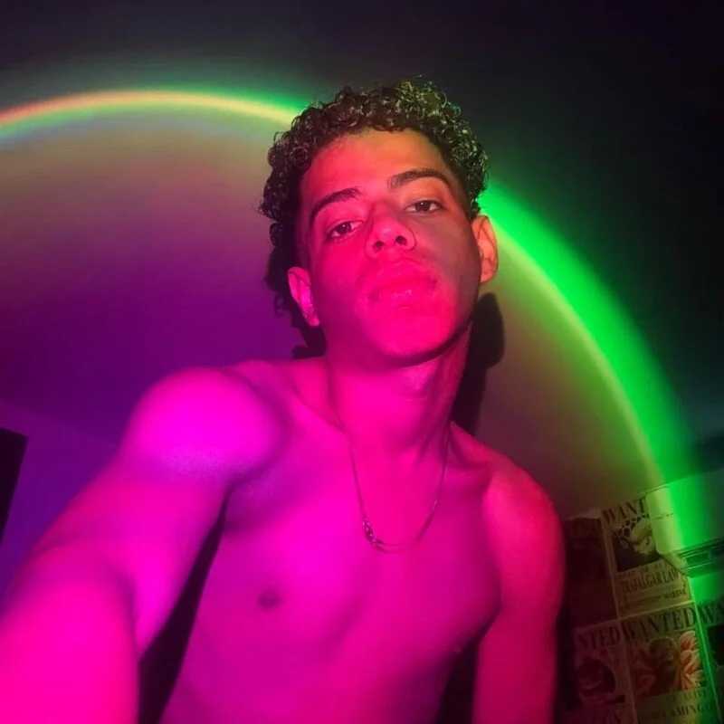 alex_danz — FansOnlyX creator profile