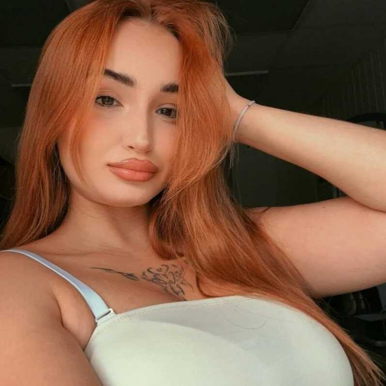 RachelFox — FansOnlyX creator profile