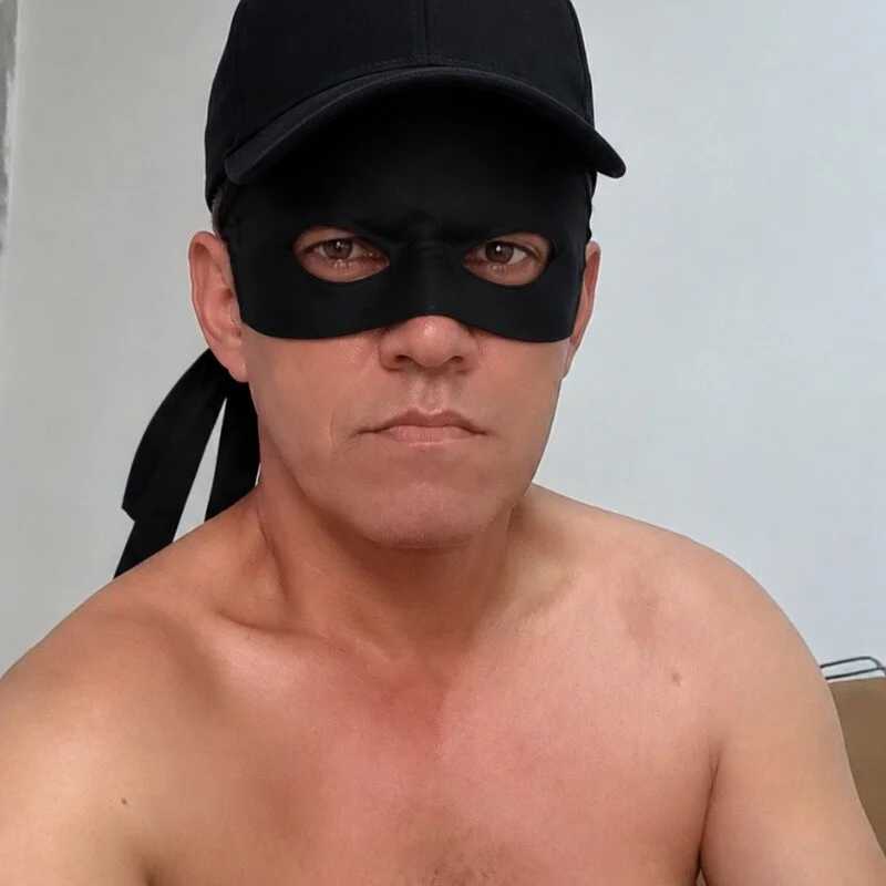 MackRonye — FansOnlyX creator profile