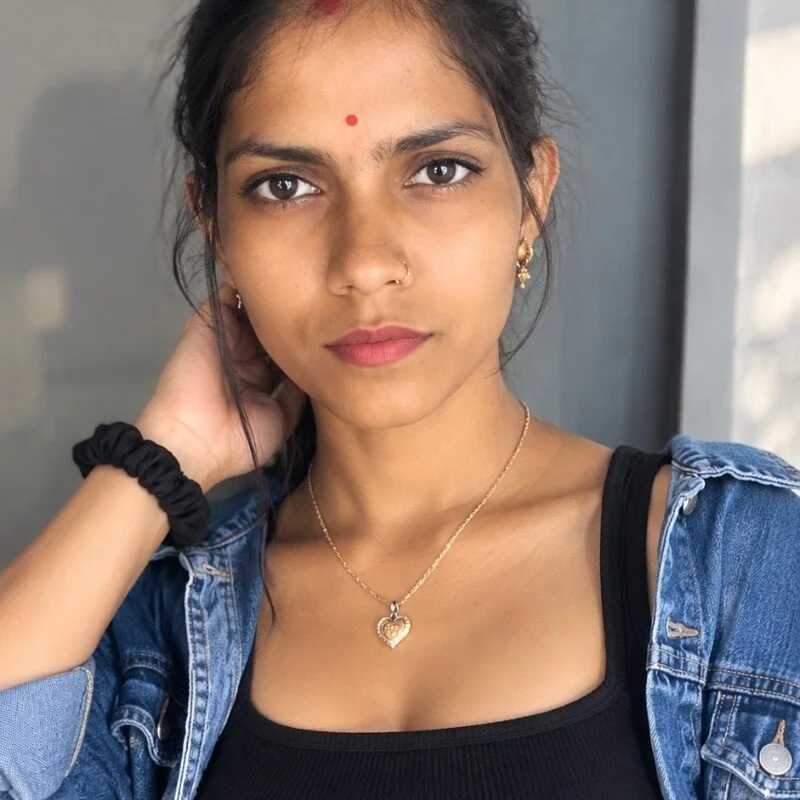 SUNEETA_GUPTA — FansOnlyX creator profile