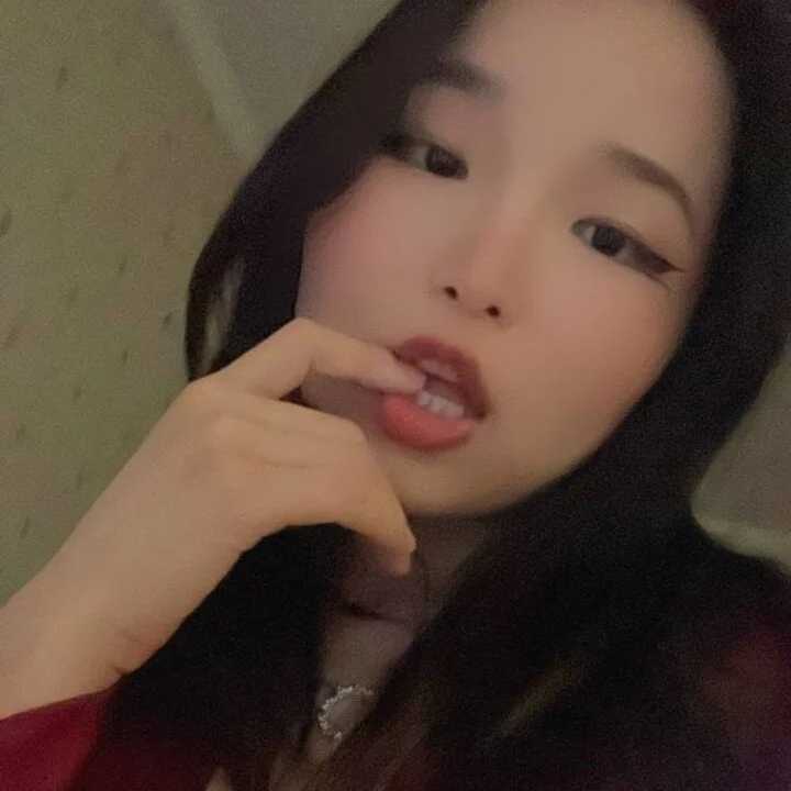 Soyun_Mia — FansOnlyX creator profile