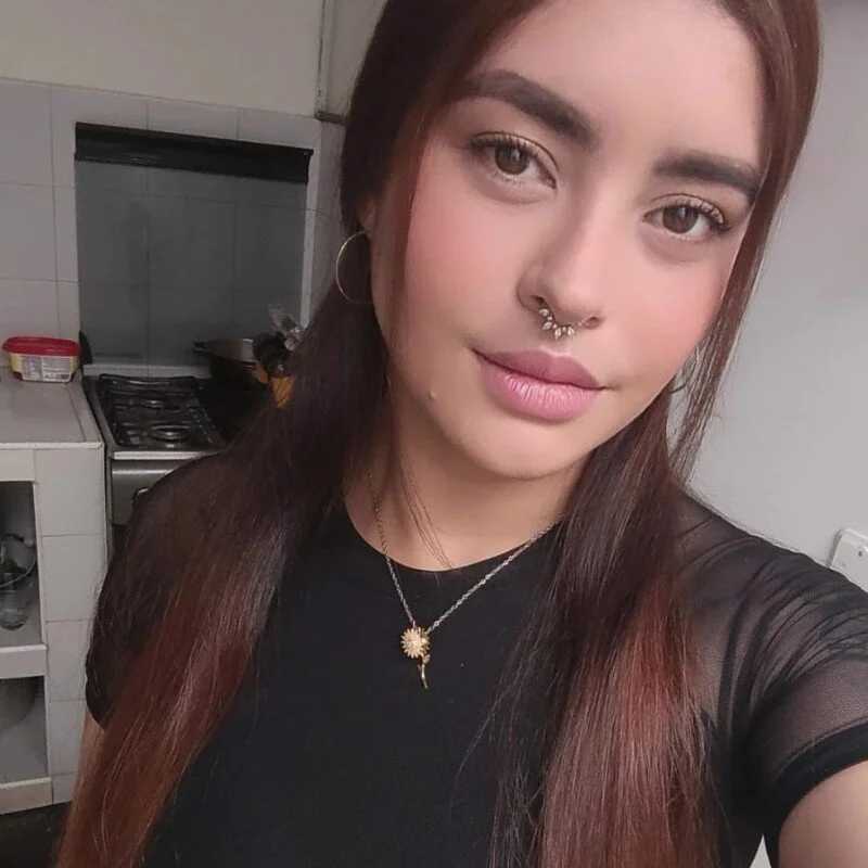 iam_camila — FansOnlyX creator profile