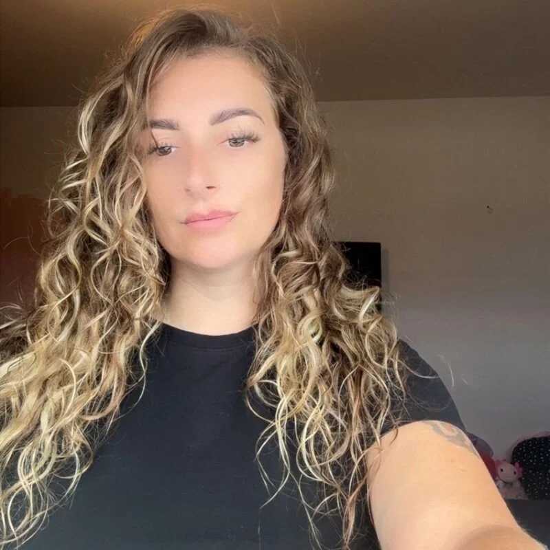 hornyhollyx — FansOnlyX creator profile