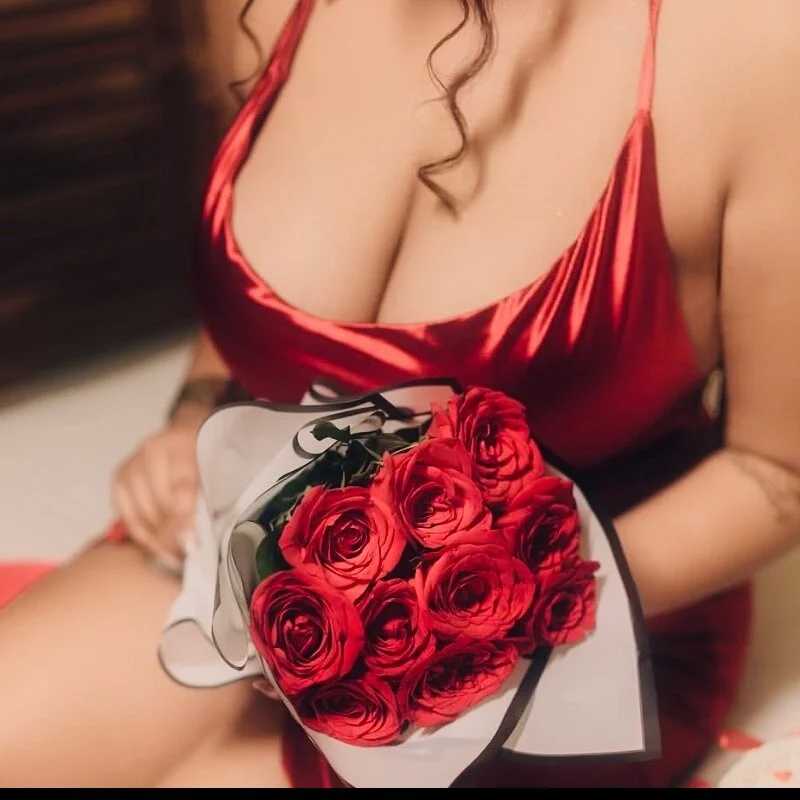HazelBelleOfficial — FansOnlyX creator profile
