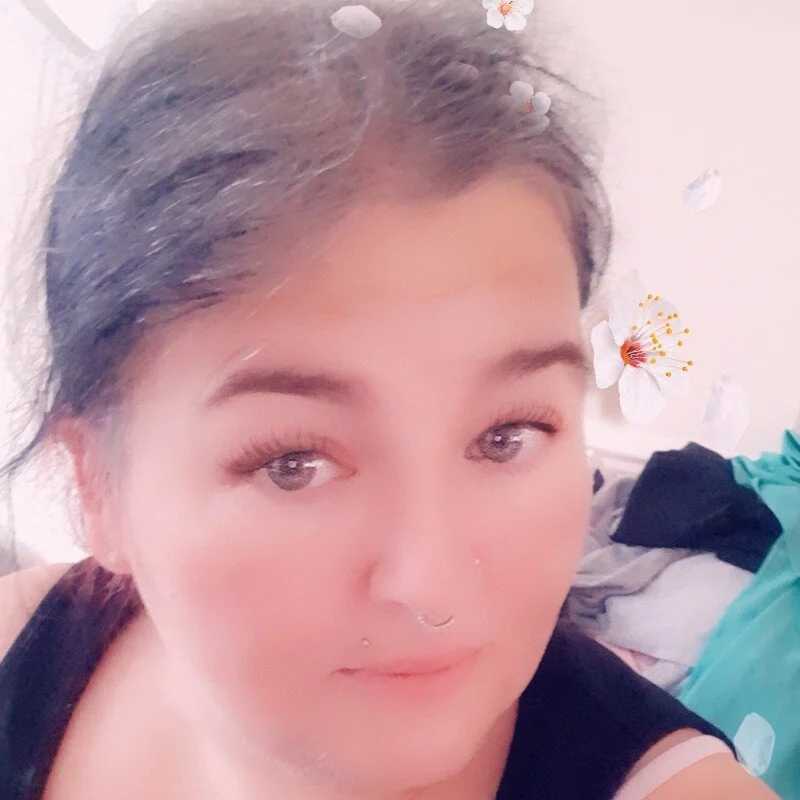 Emz2627 — FansOnlyX creator profile