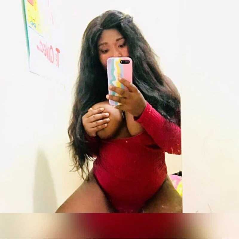 nahiroby_ebony — FansOnlyX creator profile
